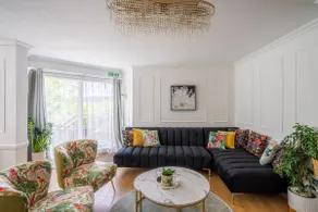 5-Bedroom Old Town House • Arthur’s Seat View - Image 2