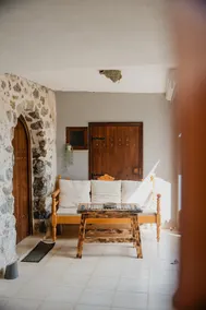 Domus Polymnia Stone Built Suite - Image 5