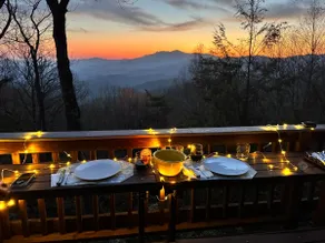 Romantic & Secluded! Blowing Rock, Views, Hot tub - Image 2