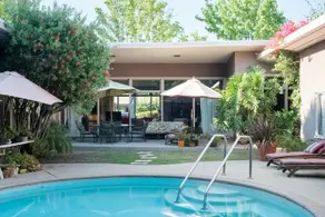 Bixby Beauty 50s Mod Long Beach - Image 3
