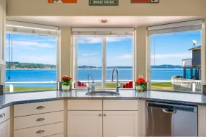 Family Beachfront Retreat - Image 3