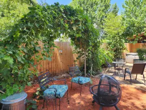 Zion Victorian Vacation Home Granary - Image 4