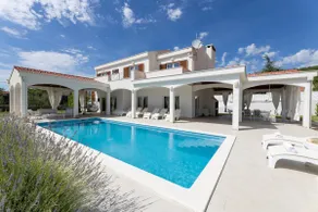 Villa Olivia - Peaceful Family Paradise Near Beach - Image 2