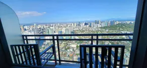 1BR w/ Stunning View @ 68F Gramercy + Free Parking - Image 3