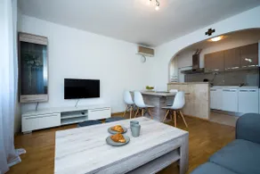 M&M Pelivan apartments with pool 1 - Image 2