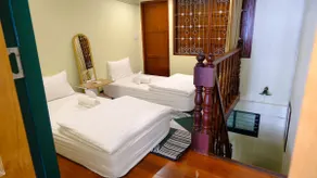 Daisy House, Bangkok Old Town - Image 4