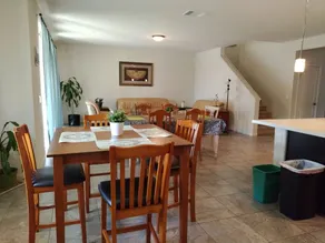 Simple life style home, lot's space for everyone. - Image 4