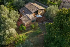 Villa Capannina, private pool, vineyard views - Image 2
