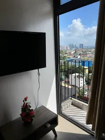 A Home with a view, 1 Bdrm with balcony and Netflix Access - Image 5