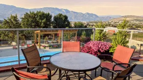 Lakeview Oasis: Pool, Hot tub, Gym & Wineries - Image 3