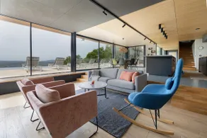 Modern villa with infinity pool and panoramic view - Image 4