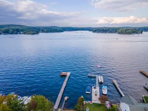 Gorgeous Views Hopatcong Lake Front - 3 Bedroom - Image 4