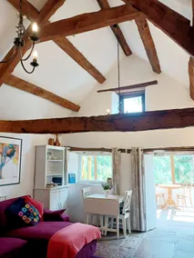 A peaceful escape in rural Herefordshire - perfect for families and friends. - Image 3