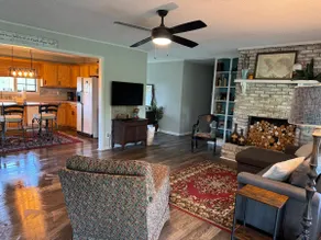 The Ponderosa -A cozy, country farmhouse. - Image 2