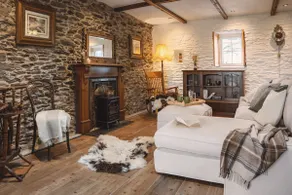 Pipers Cottage – Historic Sea View Retreat, Dingle - Image 3