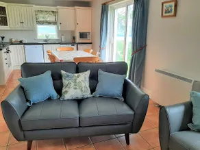 Farm Stay with Stunning Views - Image 3