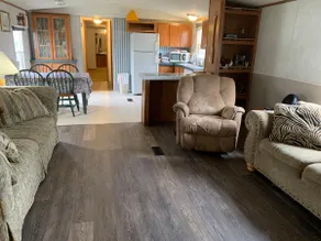 Clean Spacious 3BR Near NASA & Kemah | Great Value - Image 2