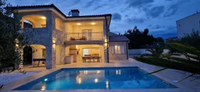 Villa Martina s bazenom,5 soba - Image 2