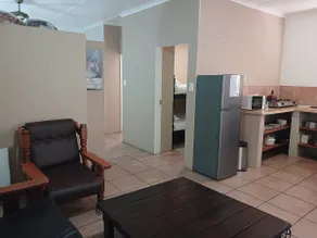 Tourist Lodge Gansbaai - Image 2