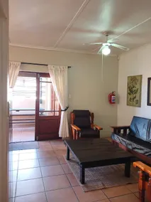 Tourist Lodge Gansbaai - Image 3