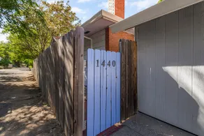 Guest House: Accessible to Downtown & Fast WiFi! - Image 2