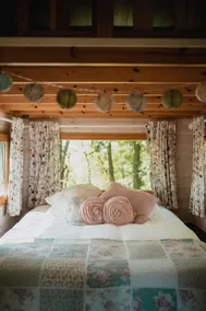 The Tiny House of the 7 Meuses, the Unusual Countryside - Image 2