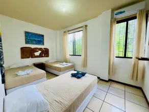Tintorera Hostel. Suite # 9 Galapagos - Santa Cruz - Image 5