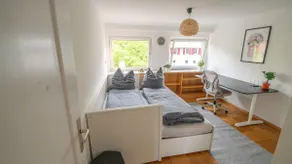 Top floor apartment at the foot of the Georgenberg - Image 4