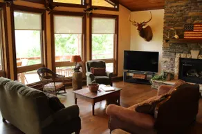 3 King Suites/Hot Tub/Views/Roomy - Image 5