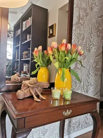 Ground floor homey apartment in a country home - Image 5