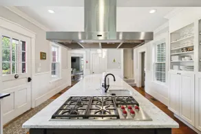 39km from World Cup! Large Luxury Private Estate - Image 4