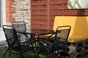 Carquefou, gîte with small garden, quiet – amenities - Image 4