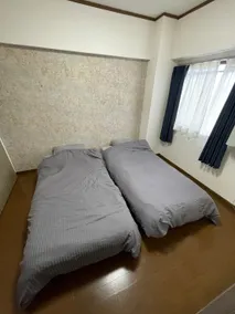[Free pick-up, free parking available] Spacious, up to 5 people can stay! Operated by a Korean owner - Image 2