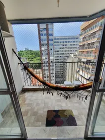 Large balcony, hammock, airy, 1 block from Praia Vaga and A/C! - Image 2