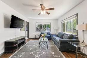 Spacious Home & Guest House, 2 Kitchen & Garden - Image 2