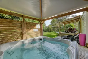Atlantic Cottage with Hot Tub - Image 3