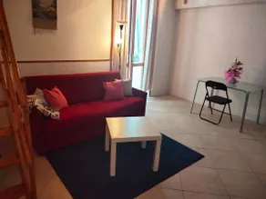 Spacious, bright, cozy apartment - Image 2