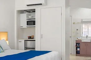 Terrigal Sails Serviced Apartments - Image 4