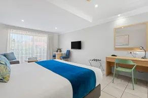 Terrigal Sails Serviced Apartments - Image 2