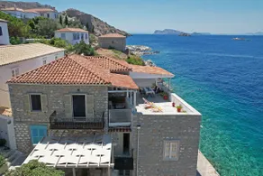 Summer house in Hydra in front of the sea - Image 2