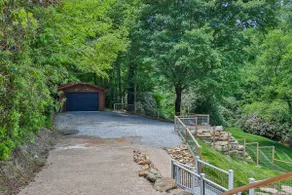 Pet Friendly Streamside Cabin near Cashiers NC - Image 5