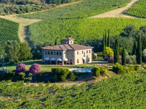 Villa Barbi: exclusive refuge among the Umbrian vineyards - Image 2