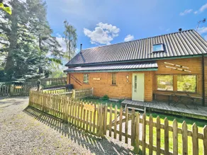 Romantic Rolltop bath & cosy woodburning-stove - Baltinna West Lodge, Newtonmore. - Image 4