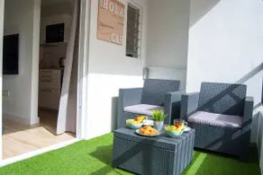 Home2Book Modern Center Apartment With Terrace - Image 2
