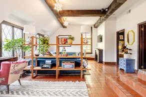 Spacious Suite | Private Entrance | Near World Cup - Image 5