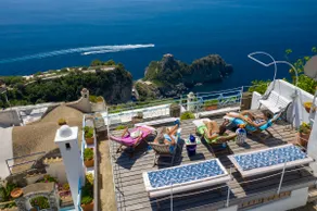 Perla nel blu, a 17th-century villa overlooking the sea - Image 3