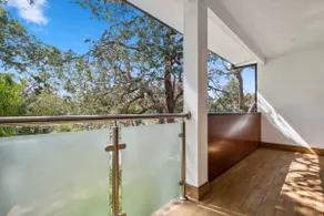 4BR Modern House comforting & relaxing experience - Image 3