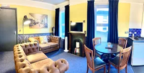 Nightingale Family Apartment - 2 Bed 2 Bathroom - Image 5
