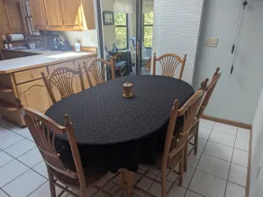 Lovely Cape Cod surrounded by mountains on 6 acres - Image 4