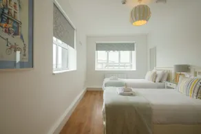 Eyre Street Suite 1 - Image 5